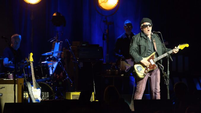6.1 Elvis Costello 9586